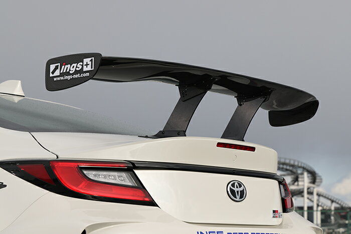 ���󥰥� GR86 ZN8 Z-POWER WING 1500mm ������ ������ DRY CARBON ̤���� 00568-02204...