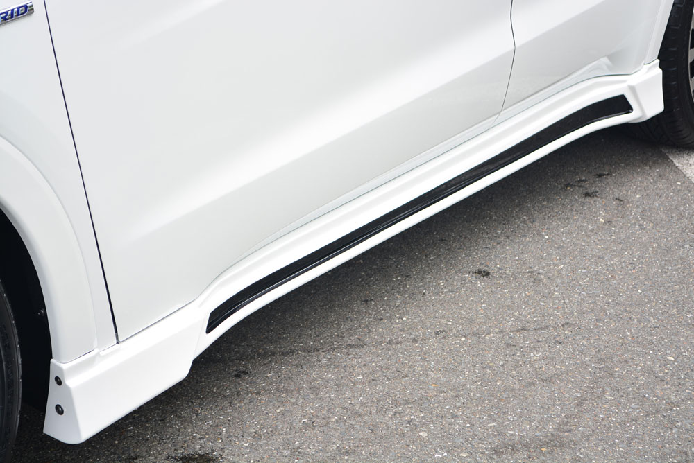 エムズスピード ヴェゼル RU1 RU2 RU3 RU4 前期 サイドステップ 2色塗り分け塗装 2371-2112-222 M'z SPEED LUV LINE ラヴライン