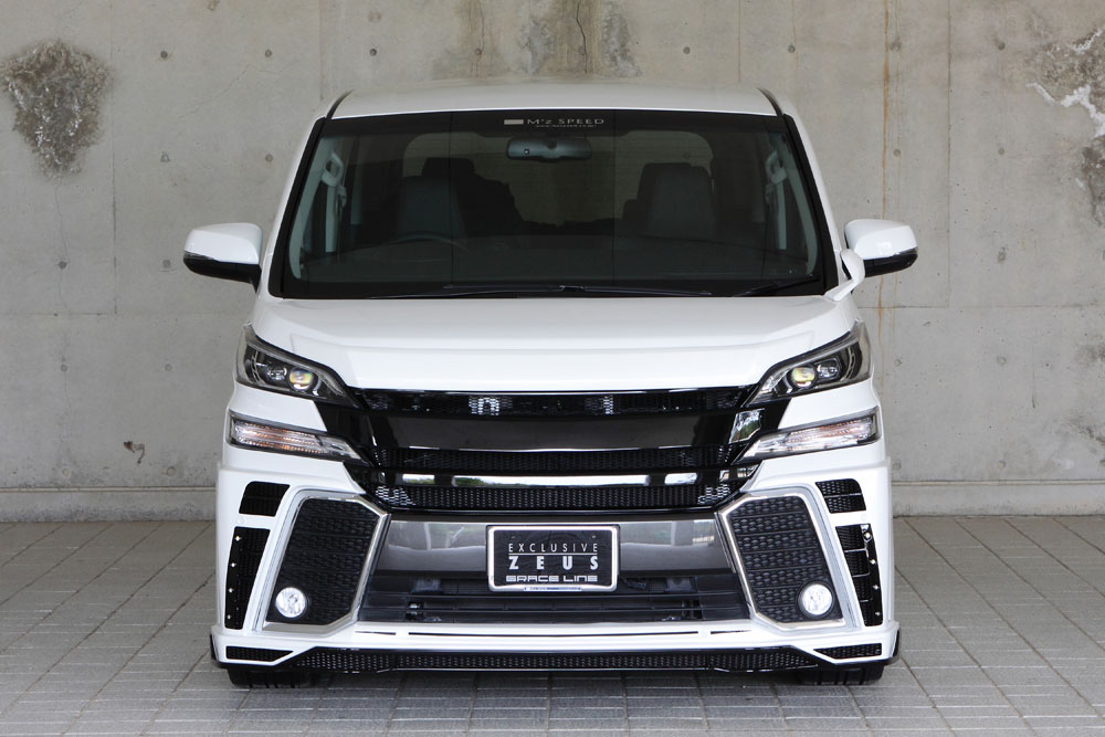 【メーカー名】M'z SPEED/エムズスピードGRACE LINE/グレースライン【適合車種】トヨタ　ヴェルファイア【年式/型式】2015/1〜※/GGH・AGH・AYH30系/前期ZA Z ハイブリッド ZR【商品名】フロントハーフスポイラー【セット内容】-【塗装/未塗装】塗装済【カラー】070：ホワイトパールクリスタルシャイン/202：ブラック【素材】-【特記事項】LEDdaylight ホワイト（丸x10ヶ） が付属されます。。※ノーマルバンパーをカットしての取付けとなります。。※インテリジェントパーキングアシスト2 付車は適合不可。※インテリジェントクリアランスソナー（8センサー）付車は適合不可。【注意】配送先が法人様の場合表示の送料でご購入頂けます。配送先入力欄より法人『住所・屋号・担当者・電話番号(固定電話のみ)』をご指定ください。なお、西濃運輸の営業所止めの対応は可能となりますので、ご希望の際は最寄りの営業所を配送先入力欄よりご指定ください。個人宅様配送は8800円追加となりますのでご注意ください。3042-1111【定価】134970円【納期】納期はメーカーの在庫や生産状況によって異なりますのでトラブル防止の為、必ず事前にお問い合わせ下さい。【送料/配送】■この商品の基本送料(本州、四国、九州)は【 送料無料、個人宅様配送は8800円追加 】となります。■北海道送料は【 1100円、個人宅様配送は8800円追加 】となります。(※北海道送料が掛る場合、会計時に自動計算されませんのでご注意ください。)※沖縄県/離島は別途お見積りさせて頂きますので、ご注文前に必ず送料の確認をお願いします。