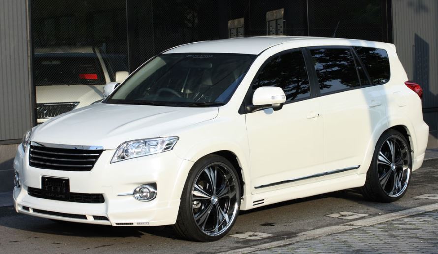【メーカー名】M'z SPEED/エムズスピードLUV LINE/ラヴライン【適合車種】トヨタ　ヴァンガード【年式/型式】2010.2〜2013.11/GSA30 30系/後期350S【商品名】フロントハーフスポイラー【セット内容】LEDデイライトホワイト小付属【塗装/未塗装】塗装済【カラー】070：ホワイトパールクリスタルシャイン/202：ブラック【素材】-【特記事項】製品に付属するネット色は、ブラックになります。画像は、2色に塗り分けています。【注意】配送先が法人様の場合表示の送料でご購入頂けます。配送先入力欄より法人『住所・屋号・担当者・電話番号(固定電話のみ)』をご指定ください。なお、西濃運輸の営業所止めの対応は可能となりますので、ご希望の際は最寄りの営業所を配送先入力欄よりご指定ください。個人宅様配送は6600円追加となりますのでご注意ください。2212-1131-070/2212-1131-202【定価】99880円【納期】納期はメーカーの在庫や生産状況によって異なりますのでトラブル防止の為、必ず事前にお問い合わせ下さい。【送料/配送】■この商品の基本送料(本州、四国、九州)は【 送料無料、個人宅様配送は6600円追加 】となります。■北海道送料は【 1100円、個人宅様配送は6600円追加 】となります。(※北海道送料が掛る場合、会計時に自動計算されませんのでご注意ください。)※沖縄県/離島は別途お見積りさせて頂きますので、ご注文前に必ず送料の確認をお願いします。