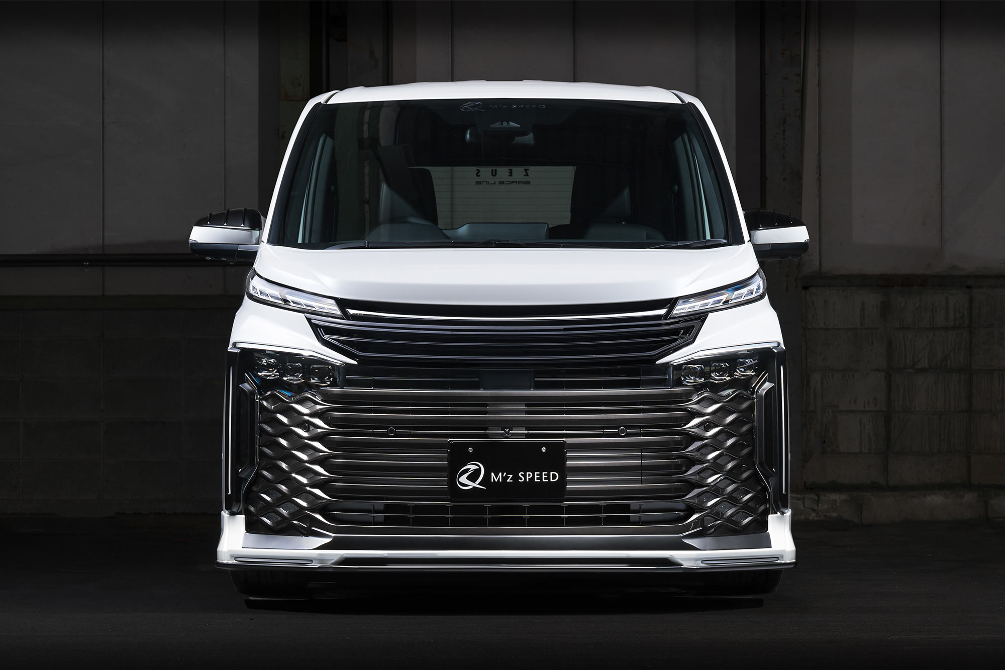 エムズスピード ヴォクシー MZRA9#W S-Z S-G ZWR9#W HYBRID S-Z S-G 4点KIT AES製 塗装不要 3054-s001 M'z SPEED GRACE LINE