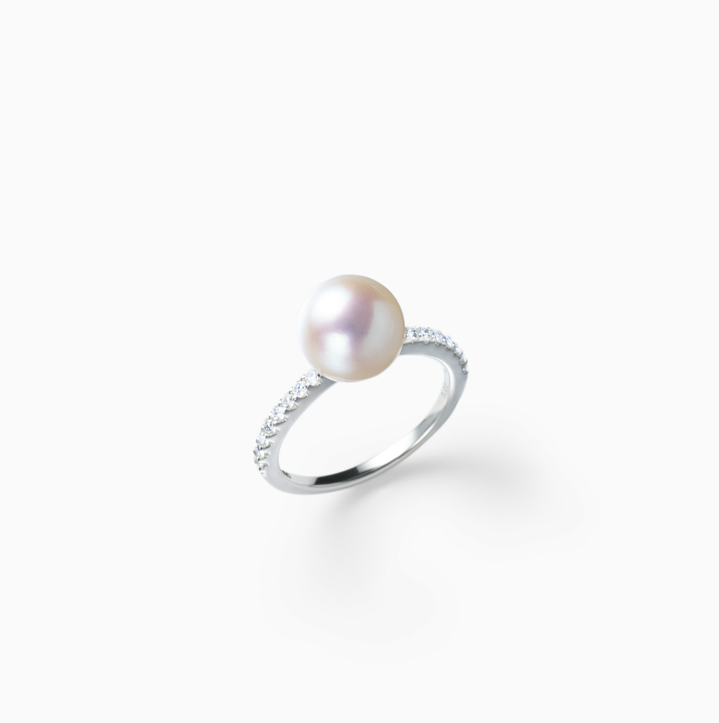 Rakuten - 《真珠大卸からの直販》■ テリ評価90点・高級ハーフエタニティー ■ラウルプラチナ950製 越物花珠真珠9.0mmUPリング[ホワイト系ピンクグリーン]9.0mmUP【送料無料】