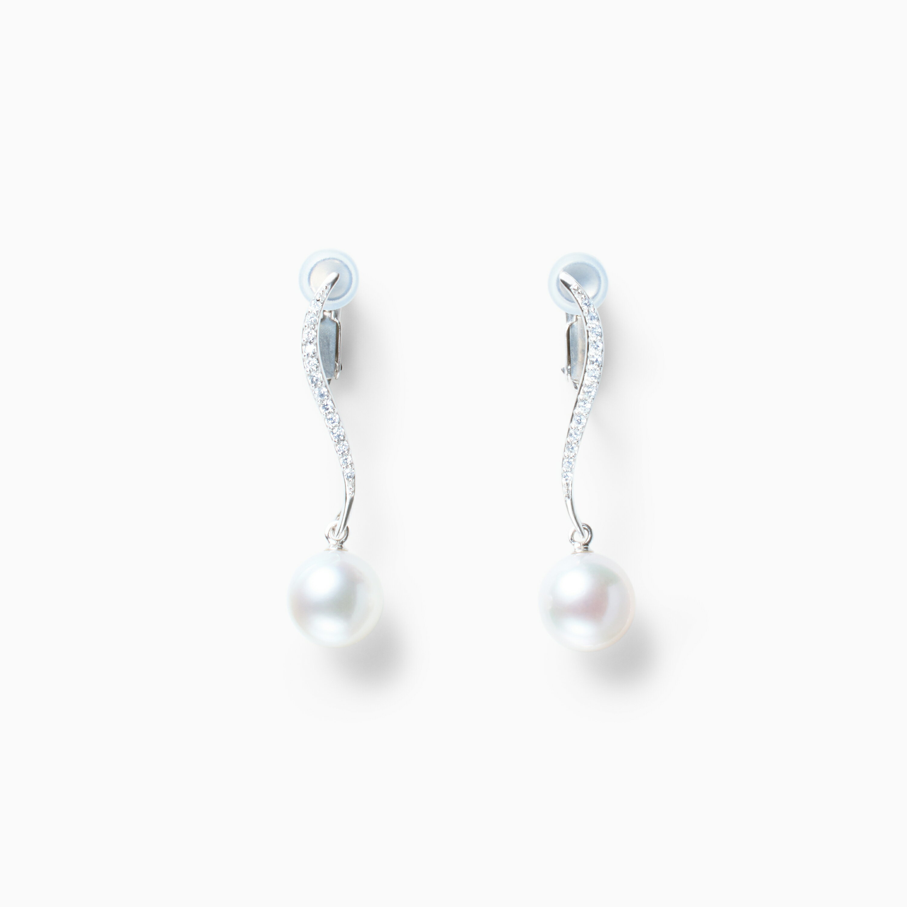 Rakuten - 《真珠大卸からの直販》■テリ評価90点・K18WG・0.12ct■越物花珠真珠8mmUPイヤリング[純白ホワイト系グリーンピンク] 8.0mmUP【送料無料】