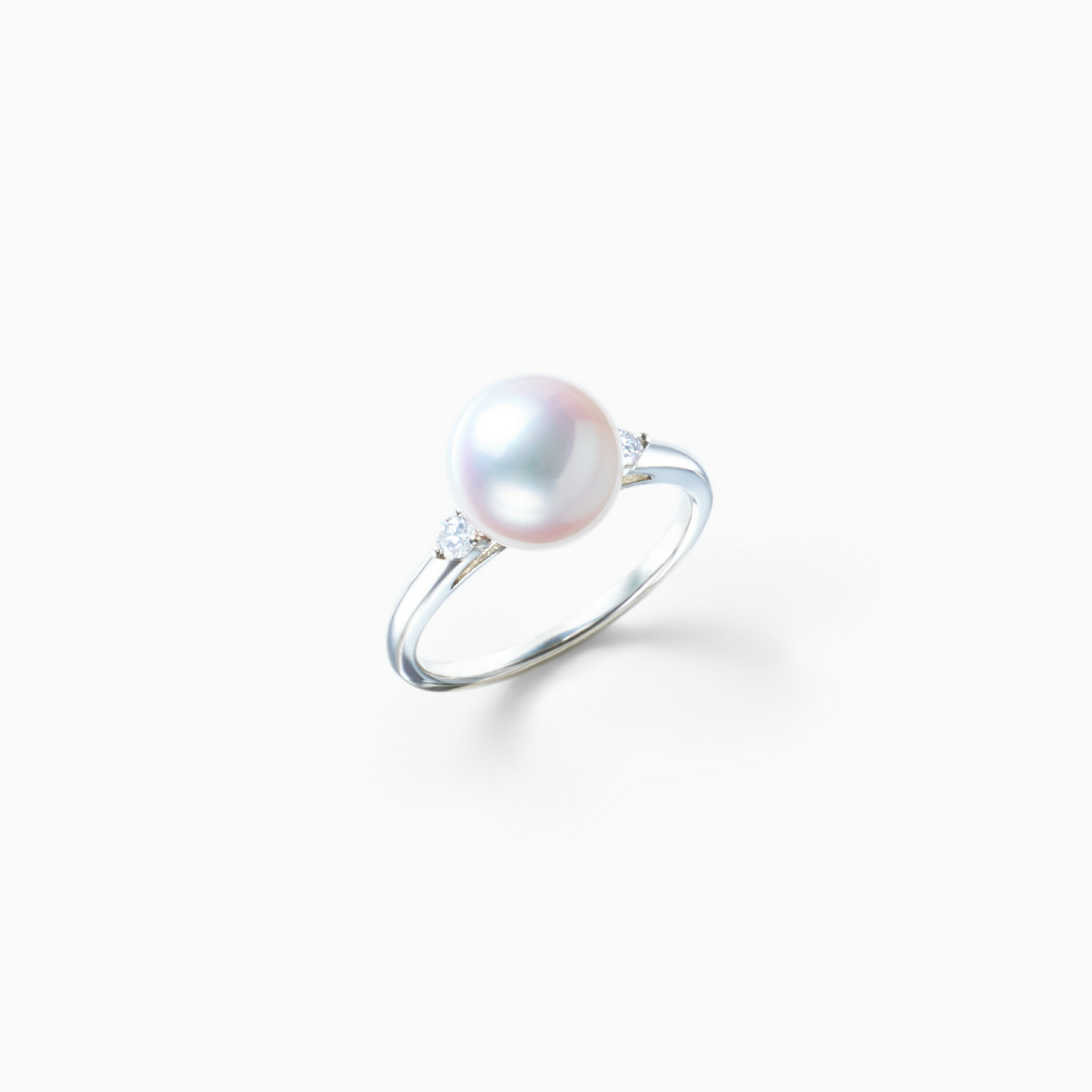 Rakuten - 《真珠大卸からの直販》■テリ評価100点満点・最高評価の美しさと希少性を追求した9mmUP・最も定番のリングデザイン■越物花珠真珠PT900製リング[純白ホワイト系ピンクグリーン] 9.0mmUP【送料無料】