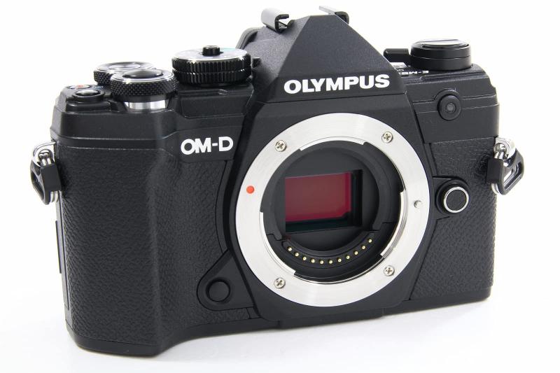 OLYMPUS ミラーレス一眼カメラ OM-D E-M1 MarkIII (整備済み品)