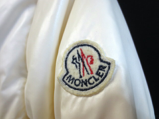 美品☆国内正規品【MONCLER／モンクレール】 ベノワ BENOIT リバーシブル ダウンジャケット 0/F1 レディース 【ベクトル 古着】【中古】 150129