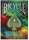 商品説明 商品名 バイスクル　トランプ　プレイングカード　スターゲイザー　ネビュラ　Bicycle Stargazer Nebula Playing Cards 仕様 カードサイズ：88×63mm（ポーカーサイズ） 素材／材質 材質：紙（エ...