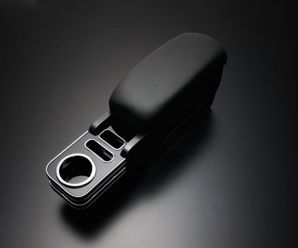 200ハイエース　ワイドボディ専用アームレスト付コンソールボックス