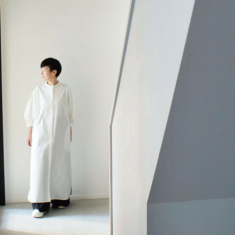 コットン パフスリーブ ロング丈 シャツワンピース ： 白 ［OP23SHWH］ 綿100％ ホワイト バンドカラー