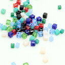 【小さいめ角砂糖型水晶ビーズ】高品質台湾製ビーズ 約3mm x 3mm 6個 パーツ 人工水晶 工具 DIY 手芸素材 アクセサリーパーツ
