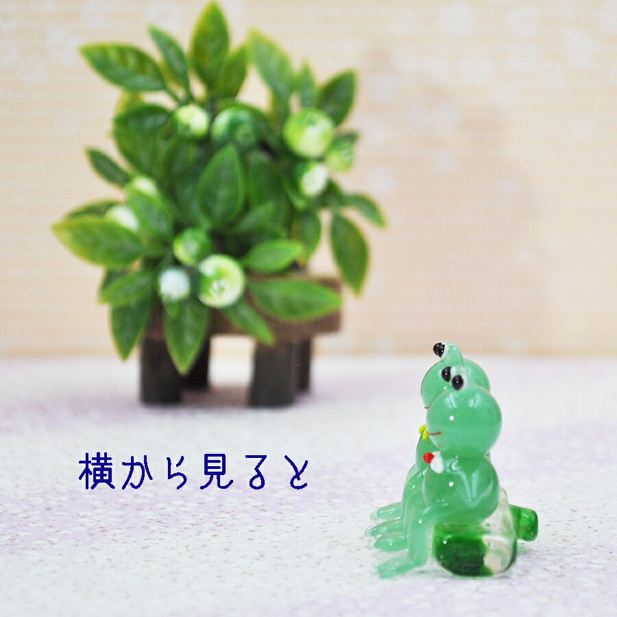 ガラス雑貨 ミニチュア インテリア カエル ラブラブ ベンチ かえるペアー 開運 無事かえる 置物 お洒落 縁起物 glass オタマジャクシ 福かえる ガラス細工 [3]