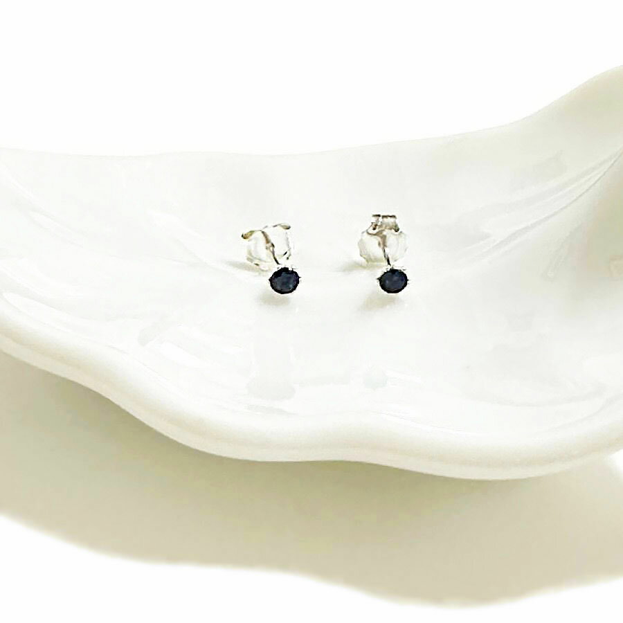 サファイア3mmピアスSVシルバー...