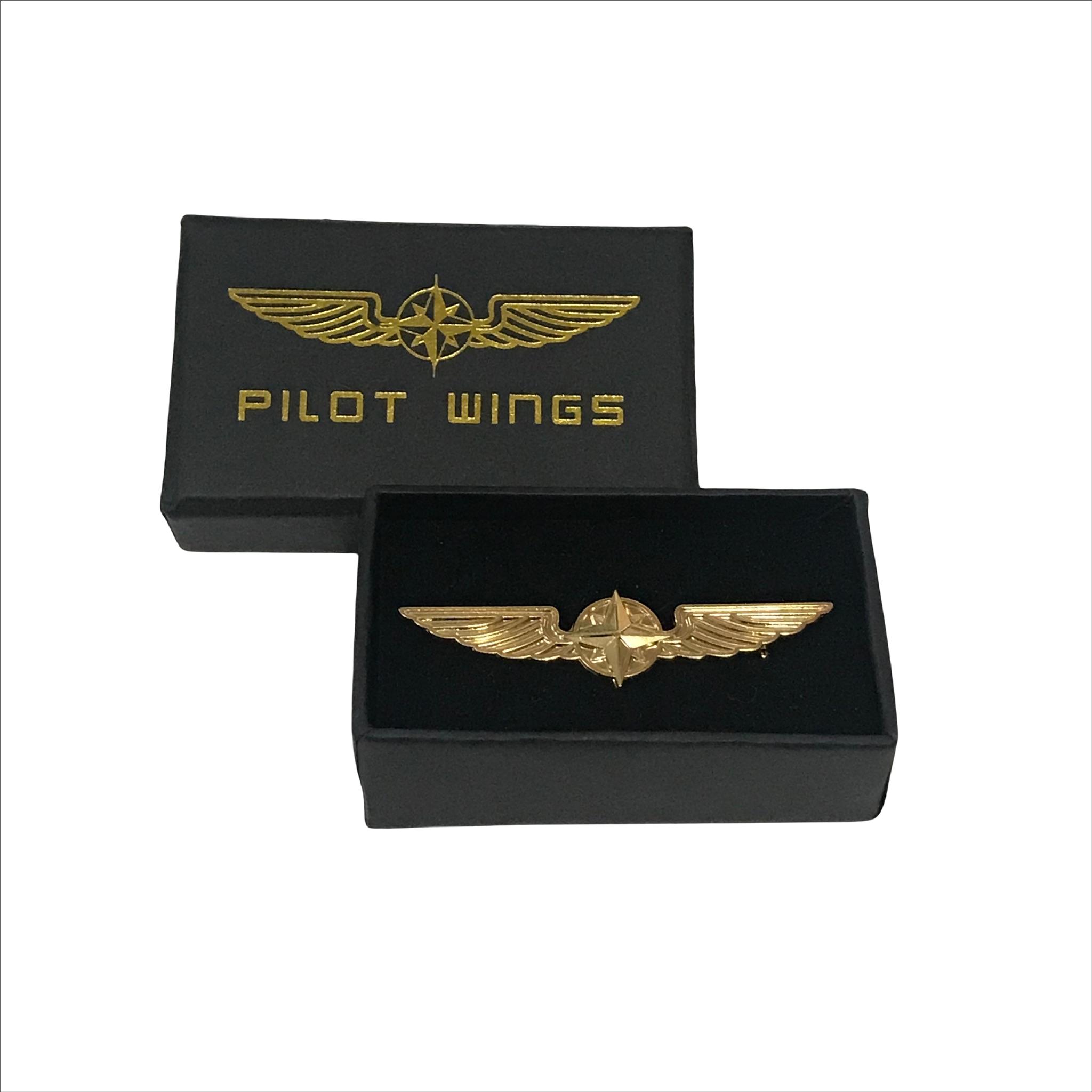 DESIGN 4 PILOTS Wing Gold パイロット ウイングマーク 金属製　制服 操縦士