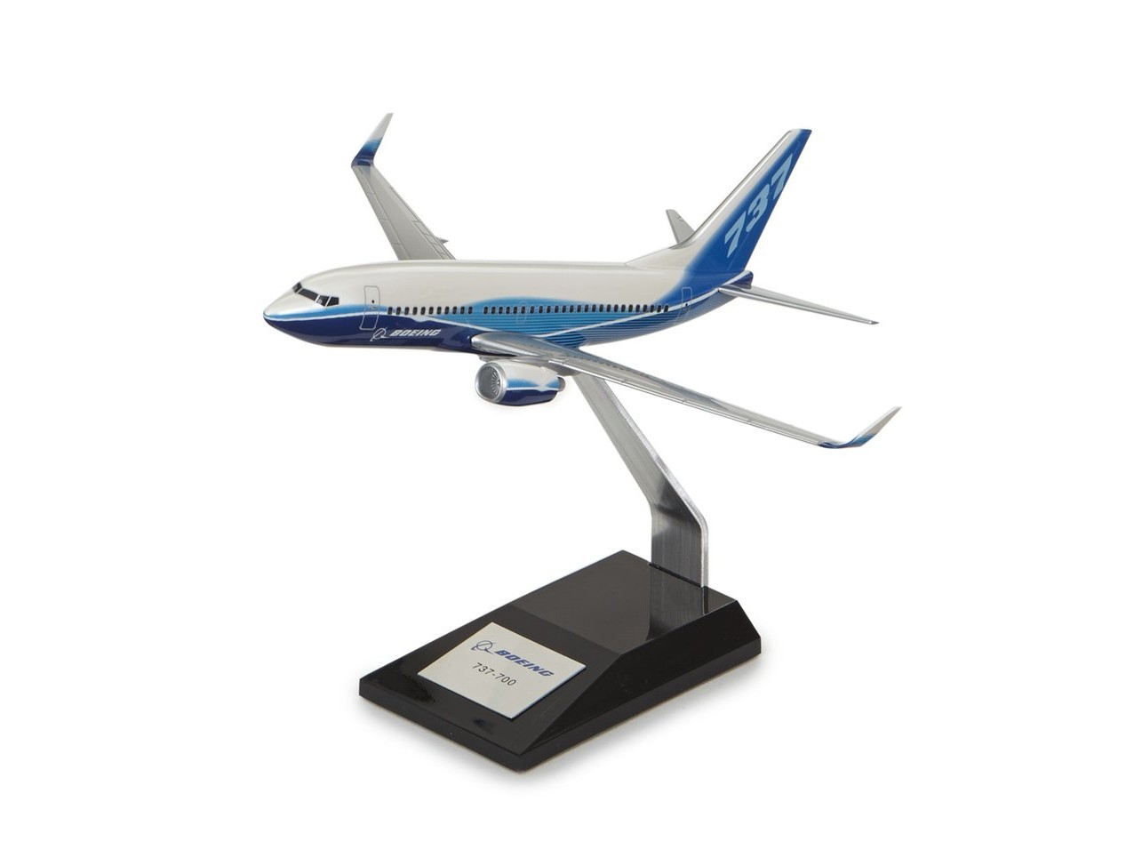 Boeing 737-700 Plastic 1:144 Model {[CO _CLXg