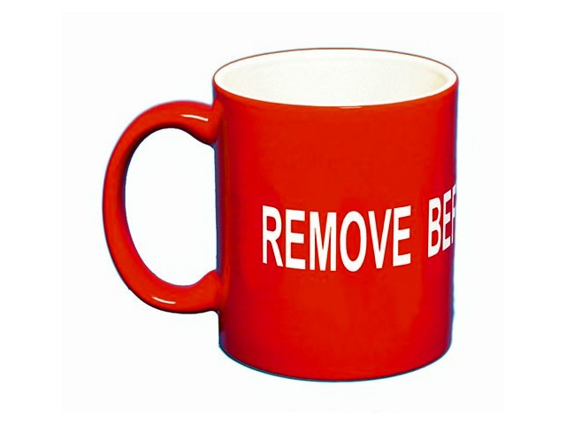 『Remove Before Flight』マグカップ