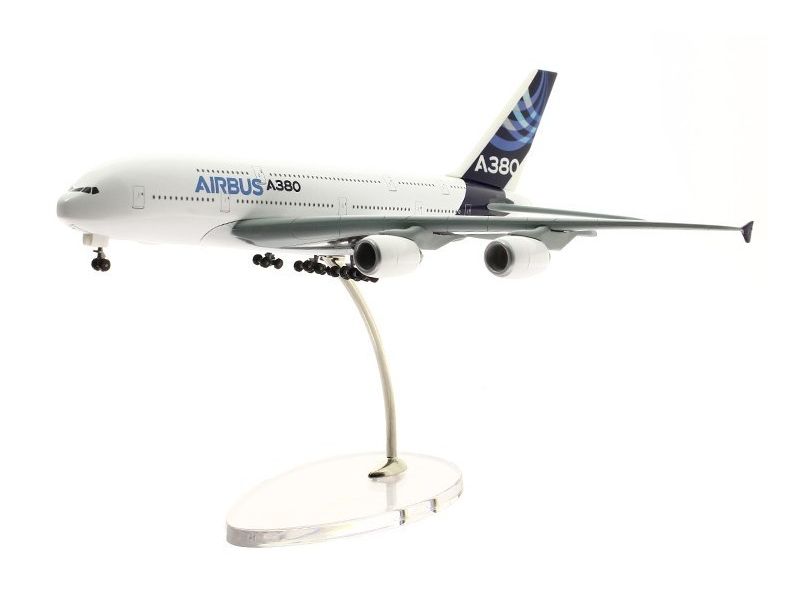 Airbus A380 1/400 scale model GAoX s@ _CLXg f
