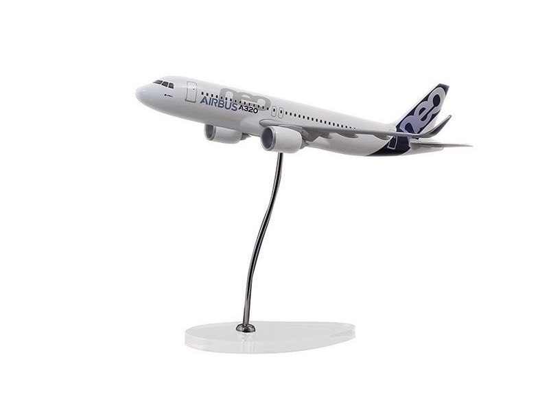 Airbus Executive A320neo 1/100 scale model エアバス 飛行機 スケール モデル