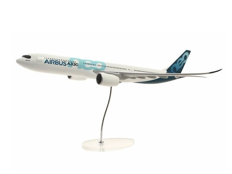 Airbus Executive A330neo 1/100 scale model エアバス 飛行機 スケール モデル