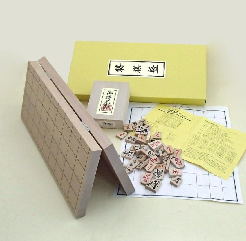 将棋盤 駒 セット 将棋盤セット【レビュー投稿でプレゼント】 木製将棋盤と木製駒のセット 新桂7号折将棋盤と優良押将棋駒（裏赤）桐箱入り 将棋盤 駒セット 使いやすい 送料無料