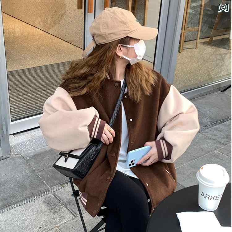 アメリカ 野球 服の スウェットコートの 女性 2024 秋冬の 新型の ベルベットは、 ゆったり した 街頭 カップルの ジャケットを 厚く つなぎ 合わせて いる