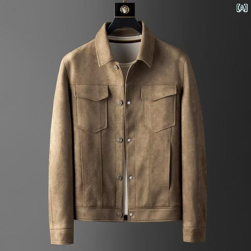 スエードの ジャケットの 男性の ごろつきの 格好が いいです。