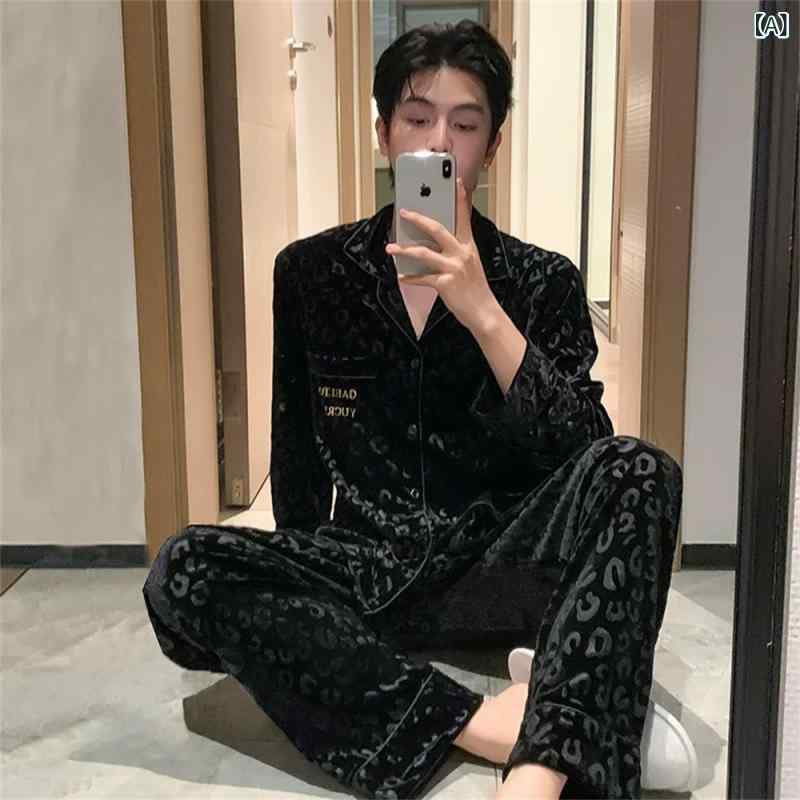 カップルの パジャマ 秋冬の 男性の 新型の 金の ベルベットの 長袖の ズボンの スーツは 厚くて 暖かい 女性の 家の 服の 卸売りを 厚く します。製品カテゴリー: パジャマ生地名: ゴールドベルベットスタイル: カーディガン,豪華で高貴な主な生地構成: ポリエステル繊維（ポリエステル）厚さ: 厚くなった生地の厚さ（グラム重量）: 厚手 (201-250g/平方メートル)襟のタイプ: ラペル/ポロカラー袖丈: 長袖パンツ丈: ズボン機能: カジュアル,通気性のある,眠る,ホーム,涼しい,快適な,屋外でも着用可能市場投入までの時間: 2024年秋季節に合わせて: 冬,Spring,秋該当するシナリオ: OUTDOOR,ホーム,ホテルの浴場色: メンズヒョウ柄エンボス加工,メンズ ホワイト エンボス加工,ブラックのVエンボス加工,メンズ ブルー V エンボス加工,メンズ ブラック エンボス加工,メンズゼブラプリント,女性のヒョウ柄エンボス加工,女性の白いエンボス加工,女性の黒のエンボス加工,女性のゼブラ柄サイズ: L,XL,XXL,Mブランド: その他ORIGIN: TAIZHOU商品番号: 2050国境を越えた輸出に独占的に供給されるかどうか: いいえ主な生地成分の含有量: 95% (含む) ～ 100% (含まない)