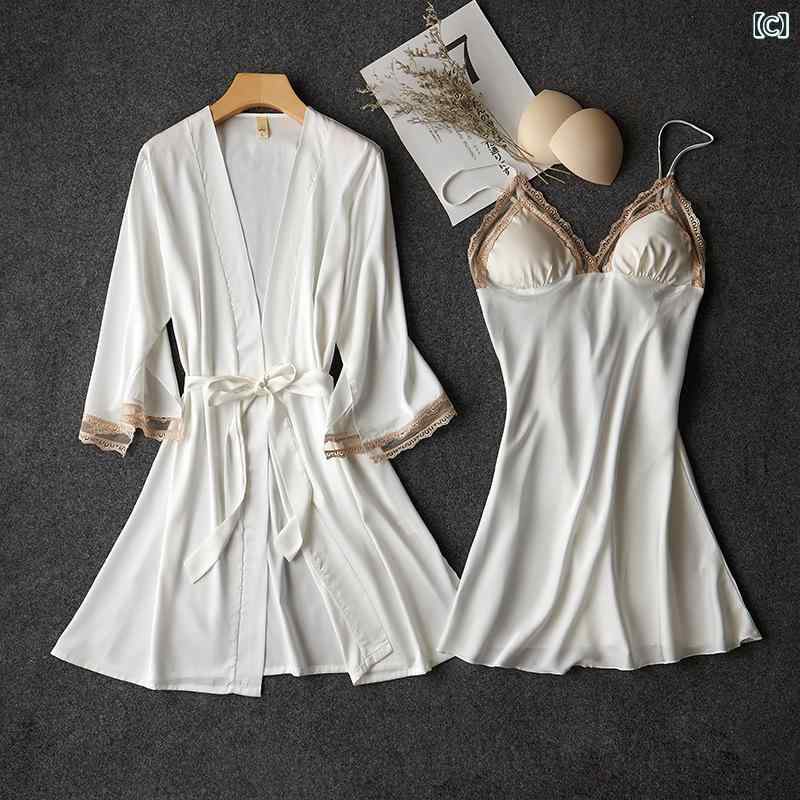 セクシーな スト ラップの 透かし 彫りの パジャマの 新型の 女性の 寝 服の 2つの セットは 胸の クッションの パジャマの 春秋 ネットの 赤い 震える 音の 家の 服を 持ちます。 3