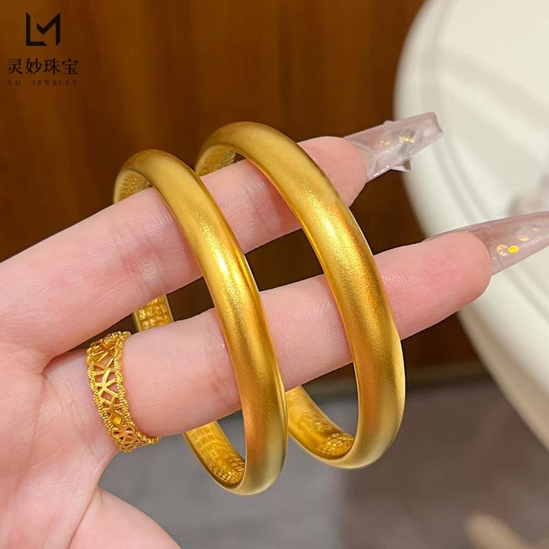 Pink - 金 店の同じ タイプの 沙 金 999 レ トロな 蓮の 心は ブレスレットの 中 実の 砂の 素の 輪の 開口の 腕輪を通して 彼女の 贈り物を 送ります。
