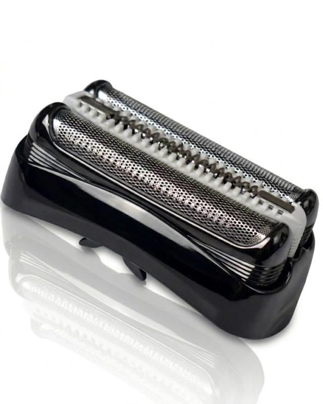 THGHUG シリーズ3 替刃 シェーバー F/C32B-6 互換品 網刃・内刃一体型 交換用カセット メンズ 電動シェーバー用【替刃交換、負担になってませんか？】 シリーズ3メンズシェーバー用の交換替刃です。メーカー型番F/C32B-6の互換品。替刃交換のコストを抑えたい方に、手頃な交換用としてお使いいただけます。【替刃交換を、もっと手頃に。】 外刃と内刃が一体になったカセットタイプのため、消耗した刃をまとめて交換できます。日常使いのシェーバーメンテナンスに便利です。【手頃に交換、剃り心地リフレッシュ。】 切れ味の低下や剃り心地の変化が気になってきた際に活躍する交換用替刃です。毎日のヒゲ剃りを快適に整えたい方におすすめです。【替えどきサイン、見逃していませんか？】 剃り残しが増えた、往復回数が増えた、肌あたりが気になると感じたときの交換タイミングの目安としてお使いいただけます。【ご購入前に対応型番をご確認ください】 本商品はシリーズ3すべての機種に共通ではありません。ご購入前に、お使いの機種名・型番と対応機種一覧を必ずご確認ください。 3000s/3010s/3020s-B/3020s-W/3030s/3040s/3040s-W/3050cc-G/3050cc-R/3250cc-R/310/320/340/320r-5/320s-4/320s-5/320s-5LE/330s-4/330s-5/340s-4/340s-5/345s-5/350cc/350cc-4/350cc-4B/350cc-4R/350cc-5/350cc-5R/350cc-A/350cc-B/350cc-F/3090cc