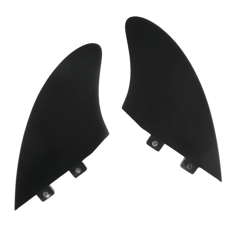 surfboard fins ボードフィン キールフ Keel fin 2フィン 2枚セット スラスタ サーフィン Single Tab &amp; Double Tabs ブラック ブルーパッケージ内容：キールフィン、フィンバッグ×1、キー×1、ネジ材質：グラスファイバースキンによって製造されたフィンは、通常のプラスチックフィンよりも剛性が高く、柔軟性に優れている。取り付け簡単：サーフボードフィンは、素早く簡単に取り付けられるように設計されています。BLEND OF FLEX &amp; STIFF : このフィンは、あらゆるサーフボード、波のタイプ、波のコンディションに対応する。ライン下でのドライブを獲得し、ターンでのホールドを維持し、エアーをブーストするようにデザインされている。品質：製品にご満足いただけない場合、または品質上の問題が発生した場合は、直ちに弊社にお知らせください。 ご支援ありがとうございました。