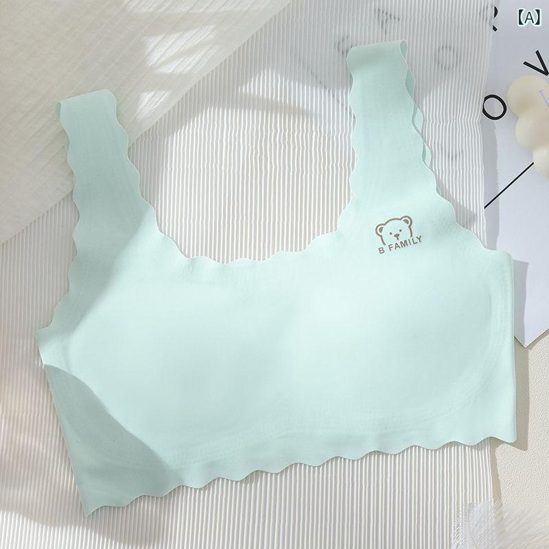 少女の 下着の 発育 期の 小さい ベストの 中学 高校の 学生の 女の子の 思春 期の 児童は 胸の 夏を ..