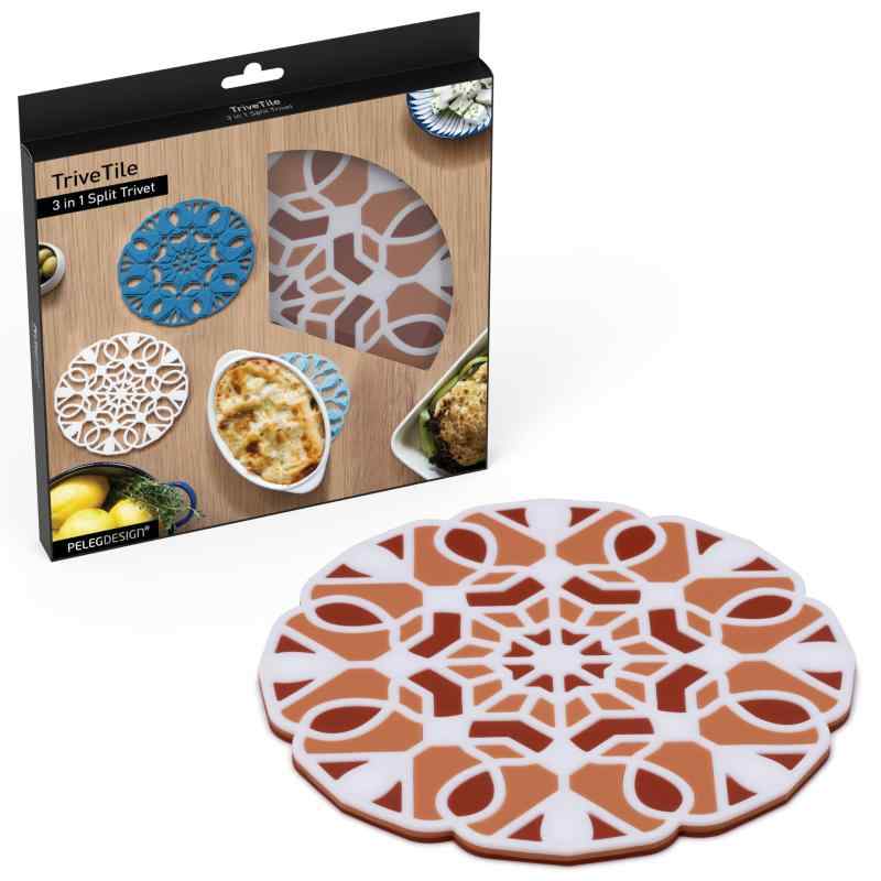 Peleg Design スプリット トリベット レッド 鍋敷き 3枚セット3つ重ねるとタイルに？シリコン製の鍋敷きパズルのように3枚でできています普段は組み合わせて、たくさん置きたいときはバラして。