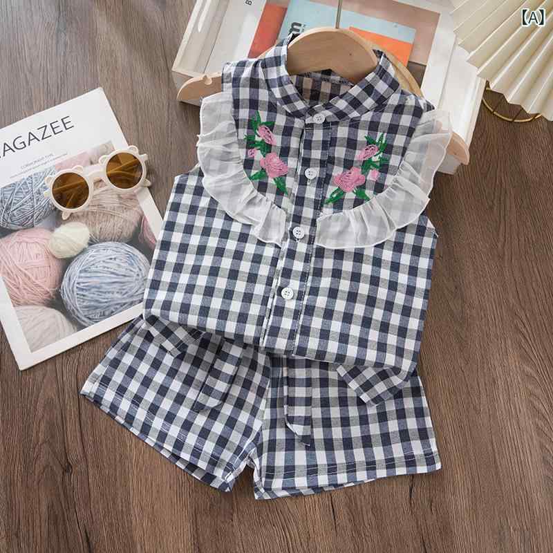 子供の 夏の 女の子の スーツの 新しい 格子縞の 襟の 袖 なしの バラの 刺繍の スーツ