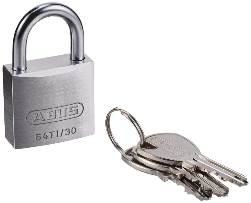 ABUS(アバス) TITALIUM南京錠 30mm 3本キー BP64TI30KD 00721287持てばわかる驚きの軽さ <br>長期間使用しても黒ずみが発生しない新素材の特殊アルミニウム合金「タイタリウム」使用<br>キー3本付
