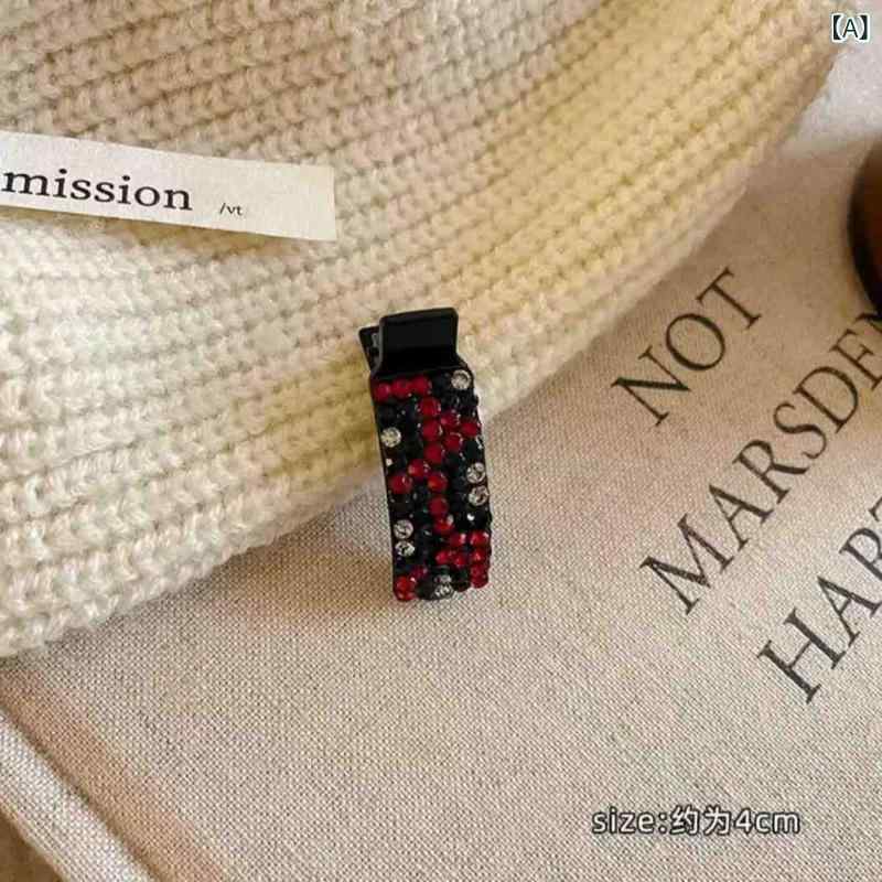 百 合は ドリルの ヘア ピンを 持って います。材料: ラインストーン商品番号: FJC-726-3ブランド: いいえスタイル: 女性の,韓国語版 韓国語版加工技術: 手作りヘアピンの分類: サイドクリップORIGIN: 義烏主な下流プラ...