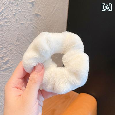 樂天商城 - 秋冬 用 ふわふわ ヘア ゴム、 マカロンカラーの ヘア バンド、 可愛い 結び目 ヘア ロープ、 ヘア アクセサリー、 ウサギ 毛 素材