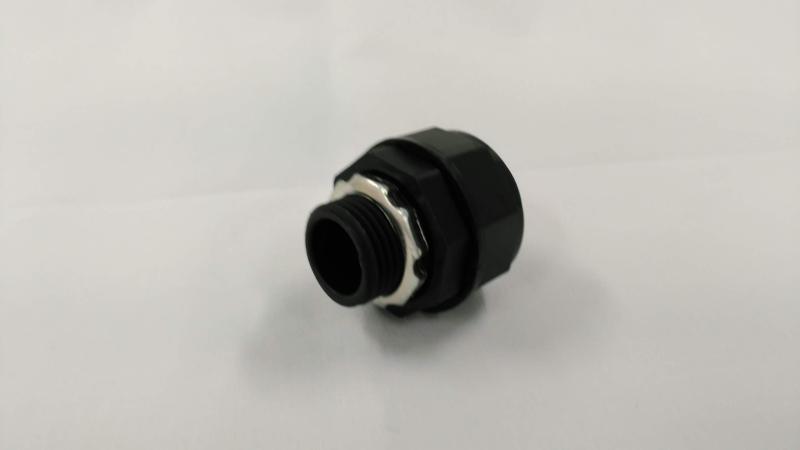 三桂製作所 KM 型附属品 コネクタ ノックアウト接続用 樹脂製/黒色品 管用平行おねじ付き KMBGP36