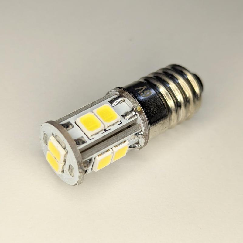 白色10LED豆電球【4～6V対応】E10型ソケット【白色】豆電球の消費電力をLED化で更に小さく