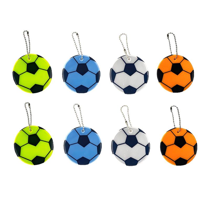 [まちの波] 反射キーホルダー 光る 反射板 サッカーボール キーホルダー 8枚入り 夜間 安全グッズ 通学 習い事 散歩 子供 2