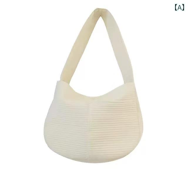 ペット バッグ 猫は 外出 して 携帯 して います。