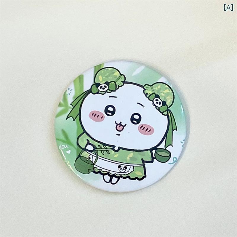 漫画の ジーカワの 小さい 円の 鏡の ウサッチは 携帯 して 小さい 鏡の 高い 顔の 値の かわいい 女子 学生の 化粧の 鏡を 持ちます。