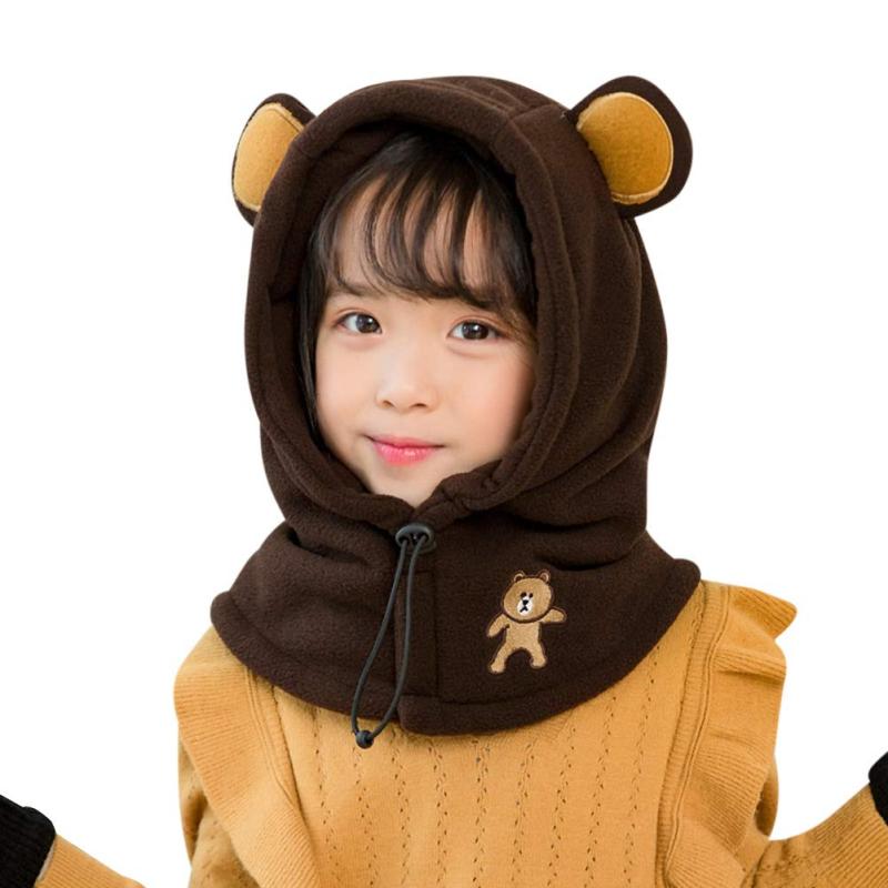 [ITODA] 子供帽子 ネックウォーマー セットくま柄 秋冬用 5-13歳 キッズハット マフラー かわいい ふわふわ 保温 防寒 目出し帽 男の子 女の子 通学自転車 スキー お出かけ キャップ クリスマス頭周りサイズ：48-54cm（5-13歳の子供に対応）　素材：綿、ポリエステル柔らかくて肌触りがよい綿素材を採用されて、ふわふわあたたかい裏面はボア生地があり、保温性に抜群、寒い季節にお子様の顔を風雪から守ってくれます。かわいいクマデザインは、お子さんを可愛く元気いっぱいに見せてくれますし、どうな洋服に合わせて使いやすい耳まですっぽりと覆えて、極寒の秋冬の通学や外で遊ぶ時に暖かく過ごせて、着用には3つの方法がありますので、場所や状況により自由にアレンジ可能であります寒い季節にぴったり通学、自転車、スキーやスノボ、登山、釣りなどお出かけ場合としても大活躍誕生日プレゼントやクリスマスプレゼントにもおすすめします