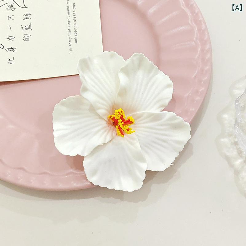 Accessories Supplies - 2025 新型の 扶桑 花の ヘア ピンの 女性の 海辺で 写真を 撮る 雰囲気 感が あります。
