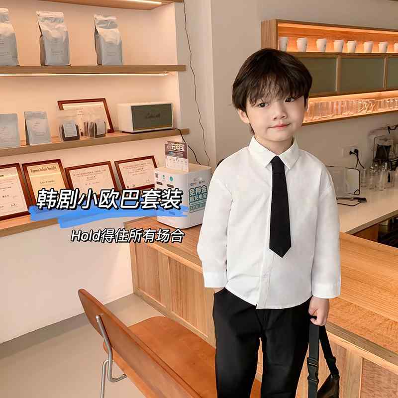 子供の 辰 辰の お母さんの 子供の スーツの 春の 子供 服の 2023 新型の かっこいい 赤ちゃんの 長袖の シャツの ズボンの 2つの セットソースカテゴリ: 現物適用性別: 男スタイル: 百合セットタイプ: ズボンセットセット件数: 2点セットギフトボックスの内容: アパレル産地: 広東年齢層に適しています: 中小童(3 ~ 8歳、100 ~ 140cm)季節にぴったり: 春,秋袖の長さ: 長袖帽子付きですか: 帽子なしズボンの長さ: ズボン生地クラフト: ソフト処理厚さが薄い: 普通パターン: 純色実写写真: 実写モデルあり在庫ですか: はいエレメント: スポーツ,イギリス,潮範平車針距離12 ~ 14ピン/3cm: はい毛頭/雑余糸頭はトリミングしますか: 明らかな部位はトリミングされています生地名: コットンメイン生地成分: コットンメイン生地成分含有量: 90セキュリティレベル: クラスb閉じたスタイル: 単列バックルカラー: ヨーロッパセット-ロングタイプ身長に合う: 90cm,100cm,110cm,120cm,130cm,140cm,150cmクロスボーダー輸出専用供給源ですか: いいえ製品カテゴリ: 子供用スーツ