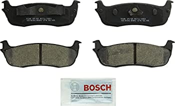 Bosch BC711 QuietCast プレミアムセラミックディスクブレーキパッドセット フォードエクスペディション、F-150、F-150 ヘリテージ、F-250、F-25