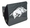 【中古】【輸入品・未使用】アーカンソー大学レイザーバックス ブラッククロームランニングホグエンブレム付き NCAA カレッジ スポーツ メタル トレーラー ヒッ...