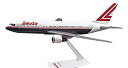 【中古】【輸入品・未使用】Lauda Air (OC) 767-300 Aeroplane Miniature Model Plastic Snap-Fit 1...