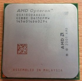 【中古】【輸入品・未使用】AMDオプテロン180 osa180daa6cd 2.4 GHz SOCKT 939デュアルコア【メーカー名】AMD【メーカー型番】LYSB0096S0F66-CMPTRACCS【ブランド名】【商品説明】AMDオプテロン180 osa180daa6cd 2.4 GHz SOCKT 939デュアルコア当店では初期不良に限り、商品到着から7日間は返品を 受付けております。こちらは海外販売用に買取り致しました未使用品です。買取り致しました為、中古扱いとしております。他モールとの併売品の為、完売の際はご連絡致しますのでご了承下さい。速やかにご返金させて頂きます。ご注文からお届けまで1、ご注文⇒ご注文は24時間受け付けております。2、注文確認⇒ご注文後、当店から注文確認メールを送信します。3、配送⇒当店海外倉庫から取り寄せの場合は10〜30日程度でのお届けとなります。国内到着後、発送の際に通知にてご連絡致します。国内倉庫からの場合は3〜7日でのお届けとなります。　※離島、北海道、九州、沖縄は遅れる場合がございます。予めご了承下さい。お電話でのお問合せは少人数で運営の為受け付けておりませんので、メールにてお問合せお願い致します。営業時間　月〜金　10:00〜17:00お客様都合によるご注文後のキャンセル・返品はお受けしておりませんのでご了承下さい。