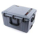 【中古】【輸入品・未使用】ペリカン シルバー&ブラック 1637 フォームエアケース車輪付き。