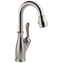 【中古】【輸入品・未使用】DELTA FAUCET LLeland 蛇口 9678-AR-DST 9678-SP-DST 1【メーカー名】Delta【メーカー型番】9678-SP-DST【ブランド名】Delta Faucet【商品説明】DELTA FAUCET LLeland 蛇口 9678-AR-DST 9678-SP-DST 1当店では初期不良に限り、商品到着から7日間は返品を 受付けております。こちらは海外販売用に買取り致しました未使用品です。買取り致しました為、中古扱いとしております。他モールとの併売品の為、完売の際はご連絡致しますのでご了承下さい。速やかにご返金させて頂きます。ご注文からお届けまで1、ご注文⇒ご注文は24時間受け付けております。2、注文確認⇒ご注文後、当店から注文確認メールを送信します。3、配送⇒当店海外倉庫から取り寄せの場合は10〜30日程度でのお届けとなります。国内到着後、発送の際に通知にてご連絡致します。国内倉庫からの場合は3〜7日でのお届けとなります。　※離島、北海道、九州、沖縄は遅れる場合がございます。予めご了承下さい。お電話でのお問合せは少人数で運営の為受け付けておりませんので、メールにてお問合せお願い致します。営業時間　月〜金　10:00〜17:00お客様都合によるご注文後のキャンセル・返品はお受けしておりませんのでご了承下さい。